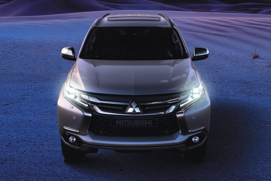 Ngoại thất Mitsubishi Pajero Sport - Hình 2 Ngoại thất Mitsubishi Pajero Sport - Hình 2