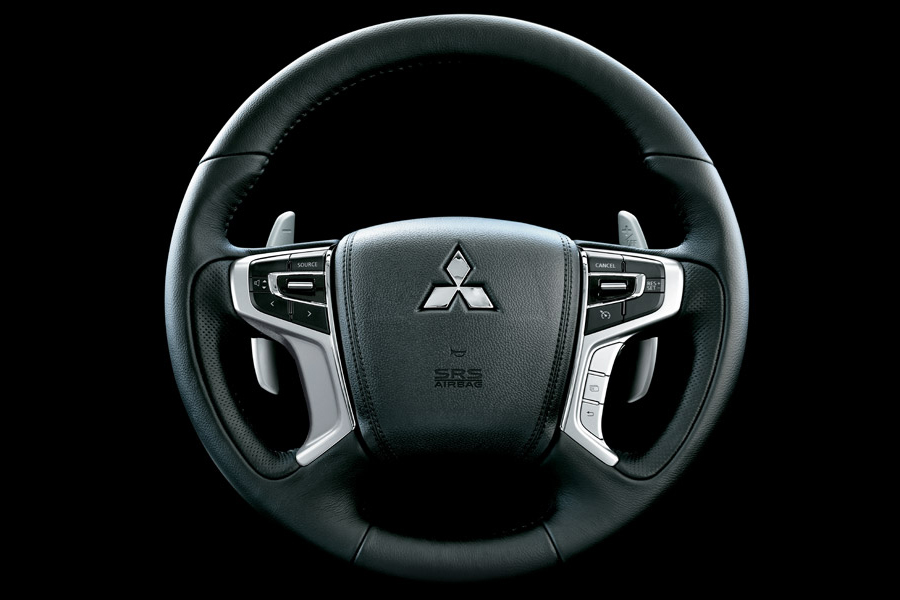 Nội thất Mitsubishi Pajero Sport - Hình 4 Nội thất Mitsubishi Pajero Sport - Hình 4